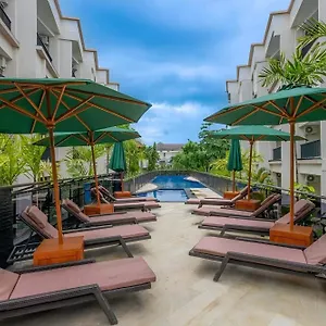 Cross Vibe Paasha Atelier Bali Kuta 4*, Кута Индонезия